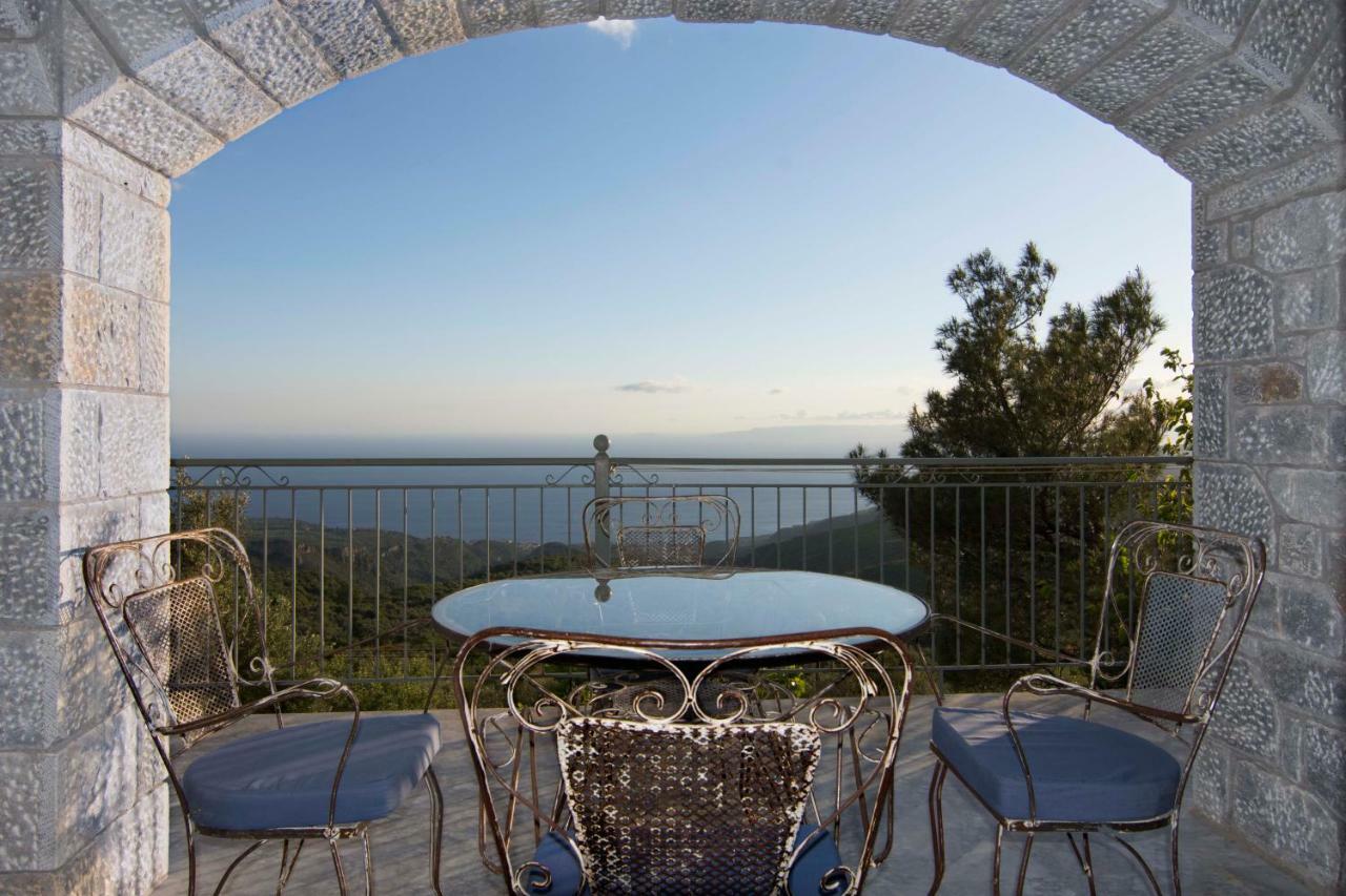 Villa The Balcony Of Mani Tseria Exterior foto
